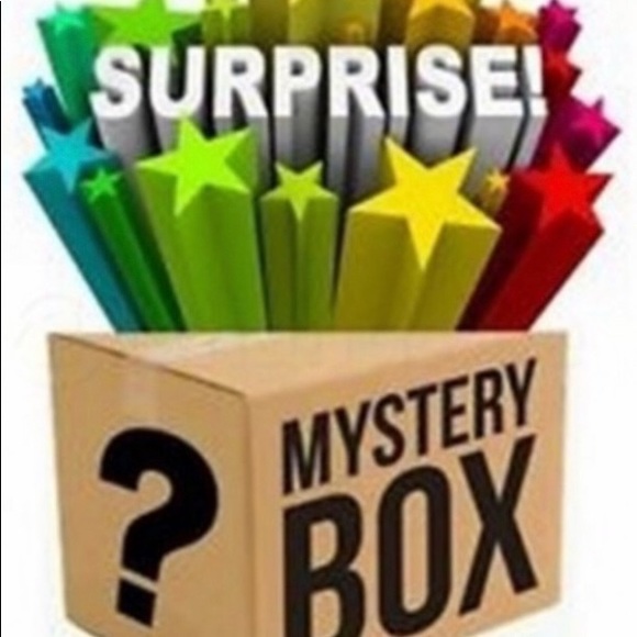 Women mystery box 📦🎊 - Picture 3 of 3